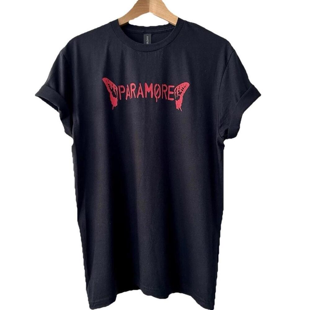 Gildan Men Black T-Shirt, Black Paramore Band Tee With Red Butterfly